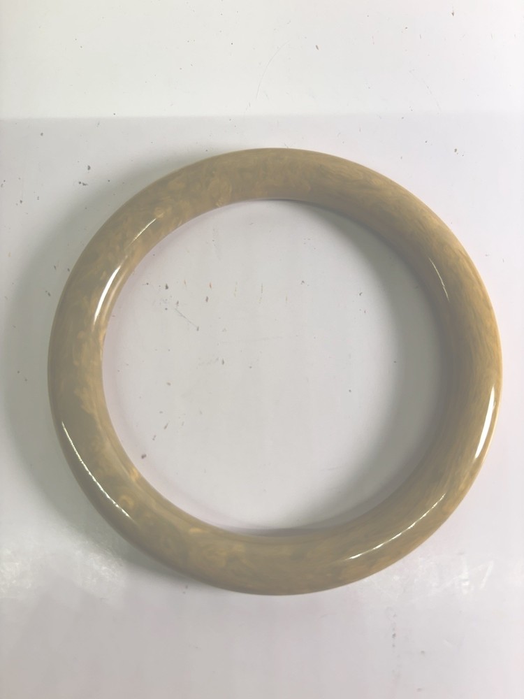Vintage Beige Bakelite Bangle Bracelet