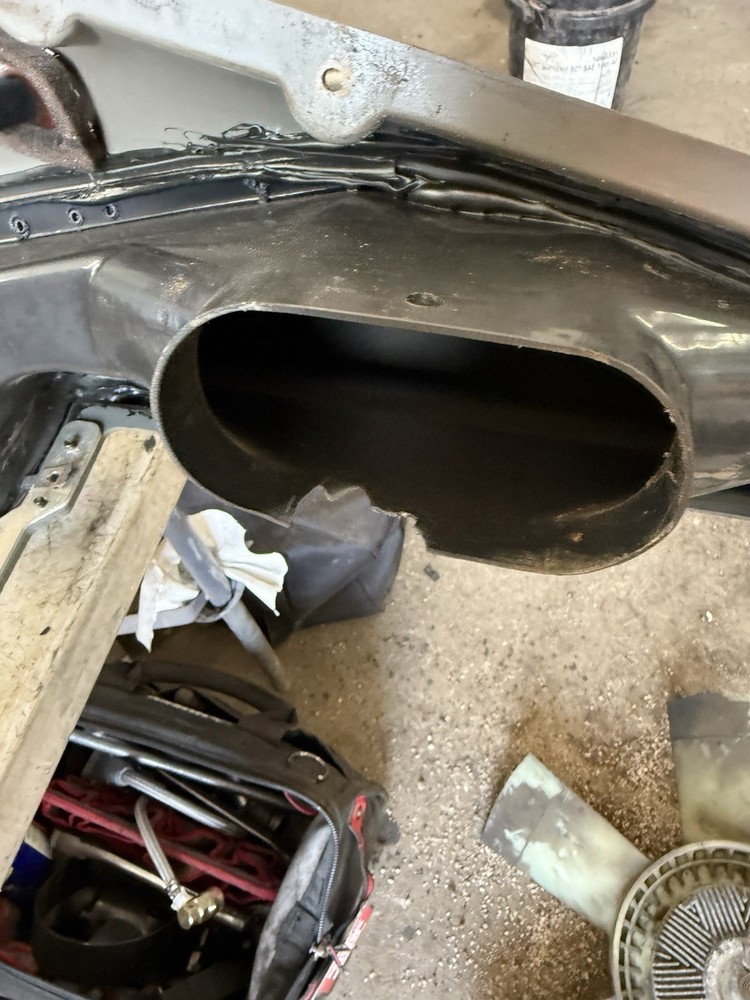 PETERBILT DASH SHELL NICE SHAPE 17 03847002 FR