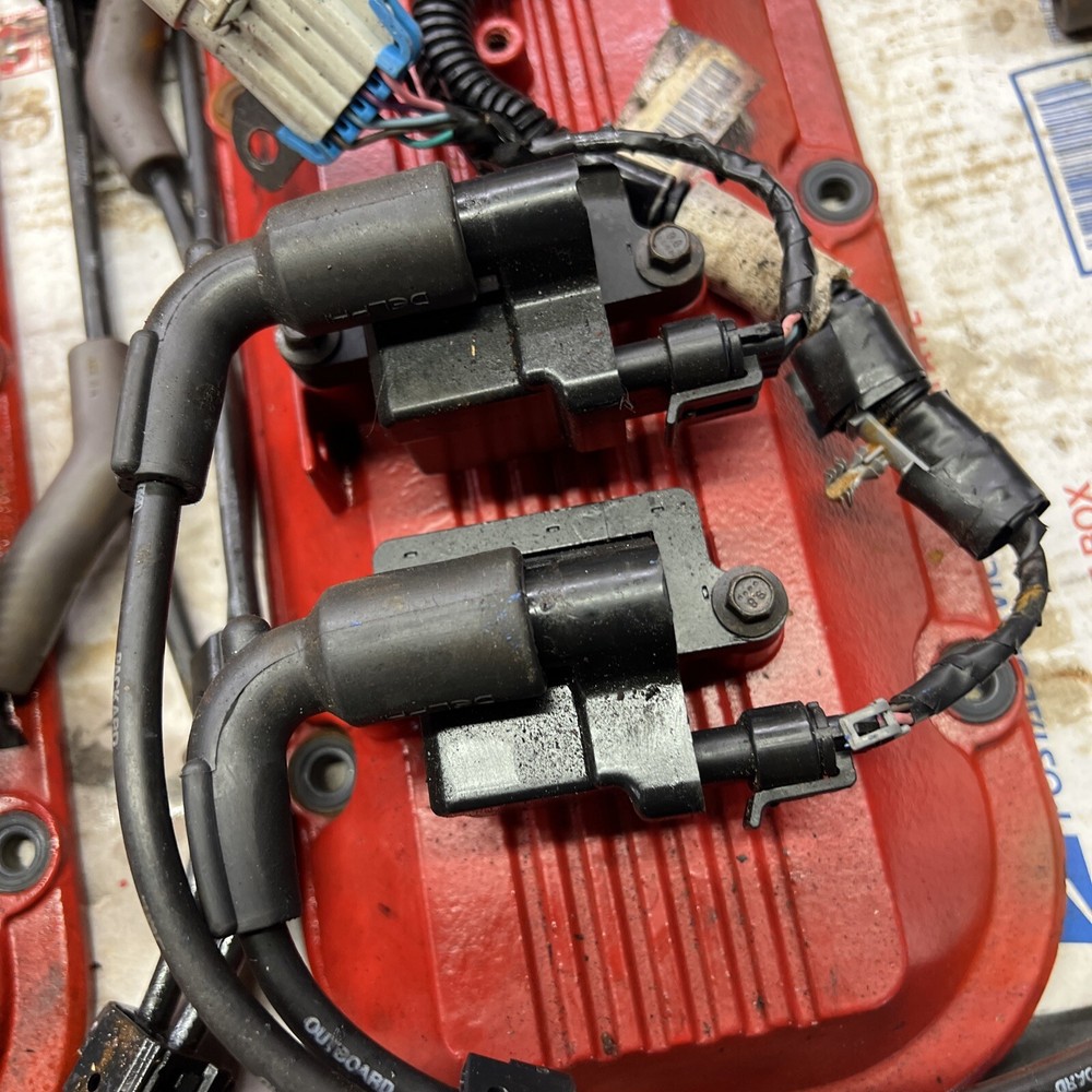 Volvo penta 8.1 Gi valve covers