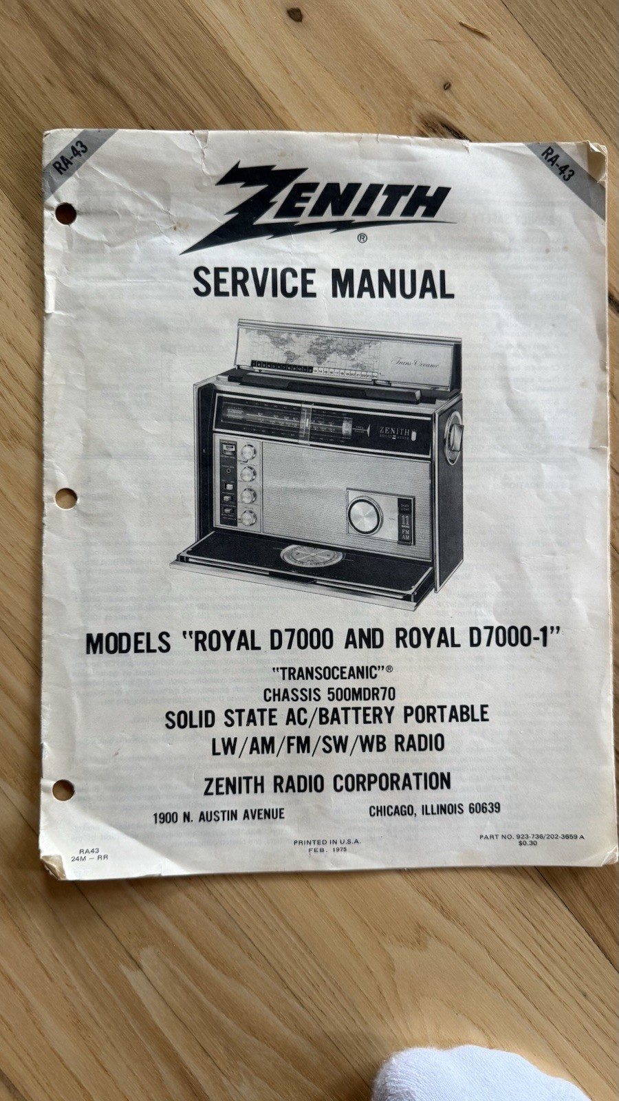 ZENITH TRANS OCEANIC RADIO MODEL D7000Y with Owners Manual EXCELLENT CONDITION!