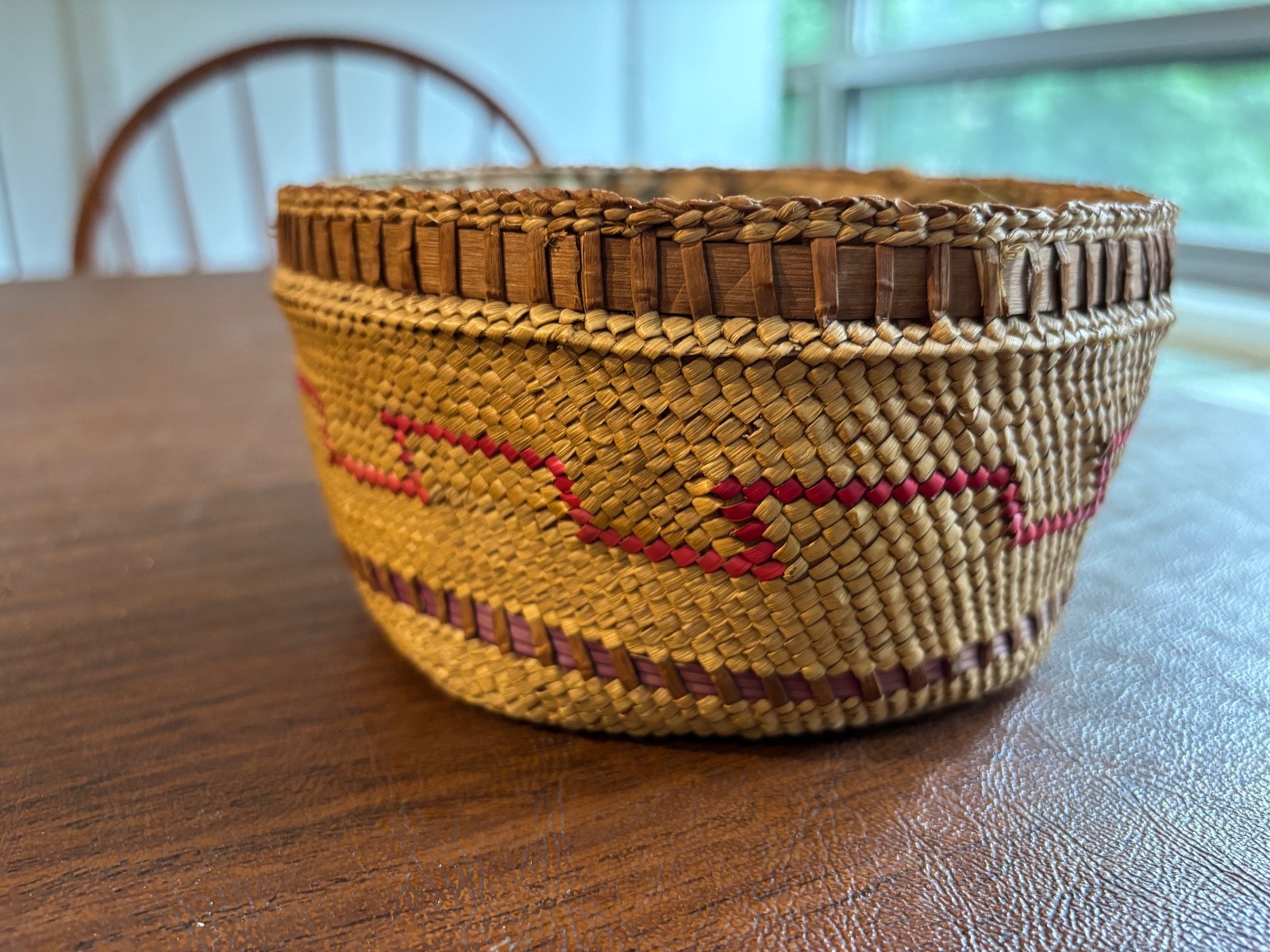 Native American Indian Makah Cedar Bark & Bear Grass Basket c. 1904 no lid 6"