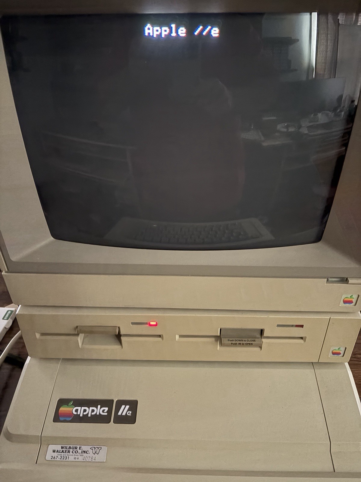 Apple IIe Color Monitor