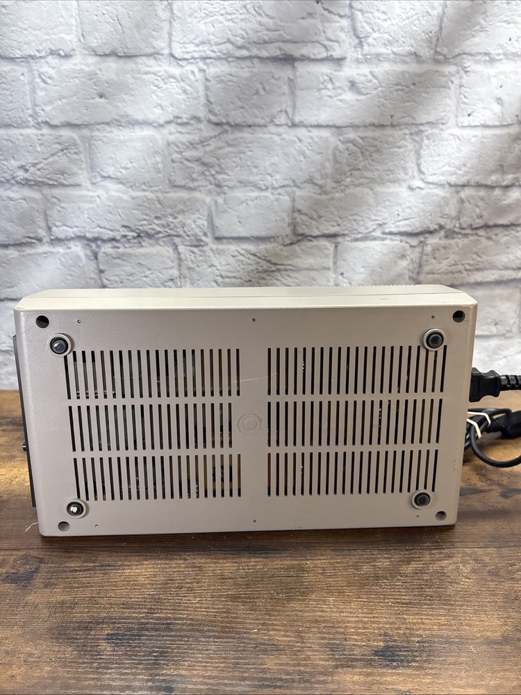 Vintage Commodore 1541 Floppy Disc Drive Computer Powers On