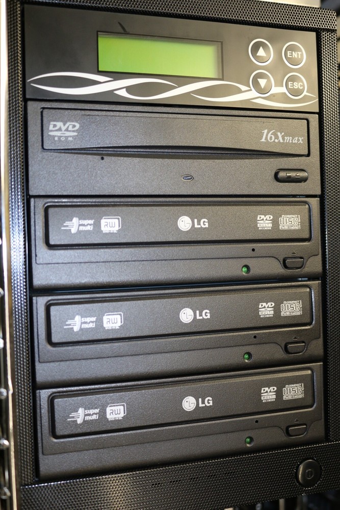 DVD DUPLICATOR - DVD Rom plus 3 RW Drives Machine Duplicator