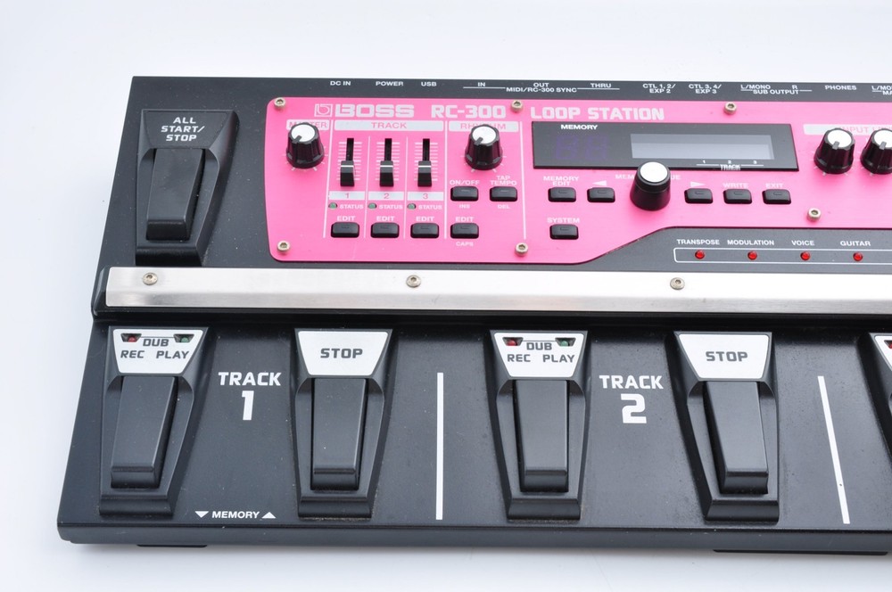 Boss RC-300 Loop Station 2014 w/Adapter Working Z2B5951