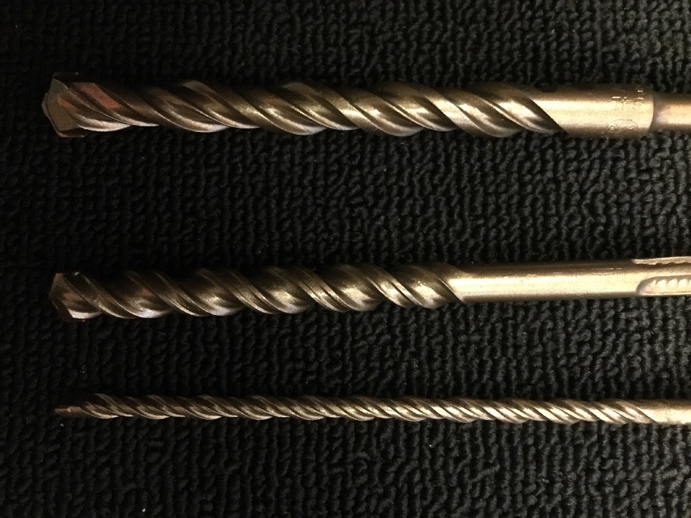 HILTI BIT SET SDS PLUS PREOWNED, DURABLE, FREE KNIFE, FAST SHIP