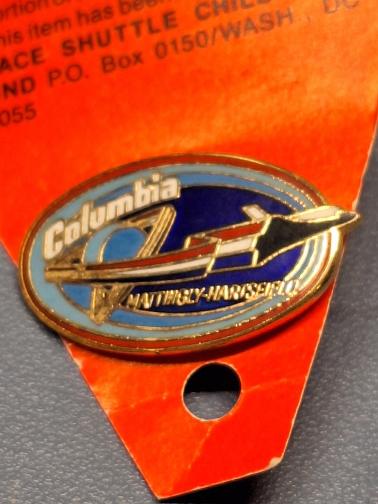 SPACE SHUTTLE COLUMBIA STS-4 LAPEL PIN