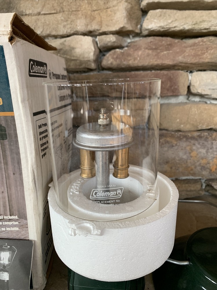 Coleman Electronic Ignition Propane Camping Lantern Model 5154B700 NOS 2 Mantle