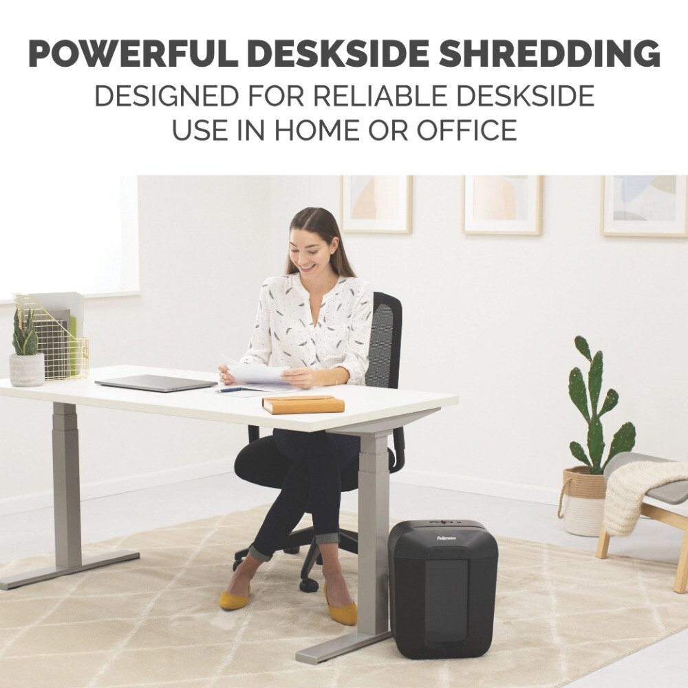 8MC Shredder-LX41 8 Sheet Micro Cut Paper Shredder