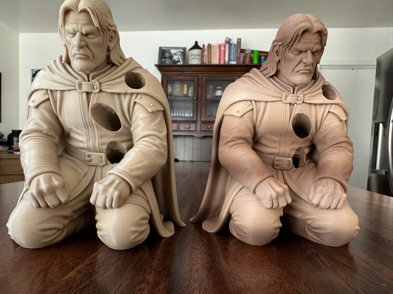 Lord of the Rings Boromir Pen Holder - Unique Desk Organizer - Multiple Colors