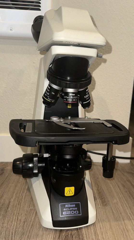 Nikon Eclipse E200 LED Binocular Microscope