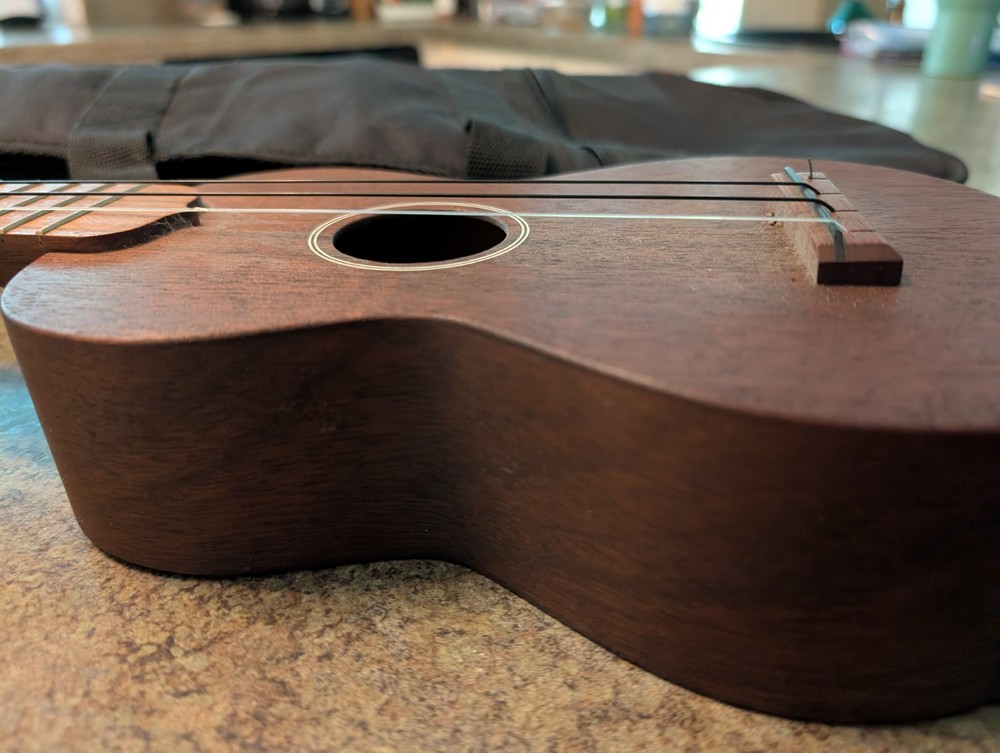 MARTIN & CO S-O 4-String UKE Ukelele with Original Case EXCELLENT