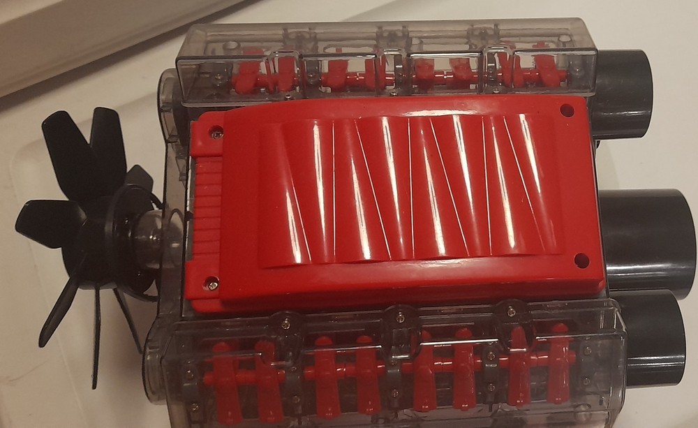 Build Your Own V8 Combustion Engine Model Kit - Engaging STEM Experience