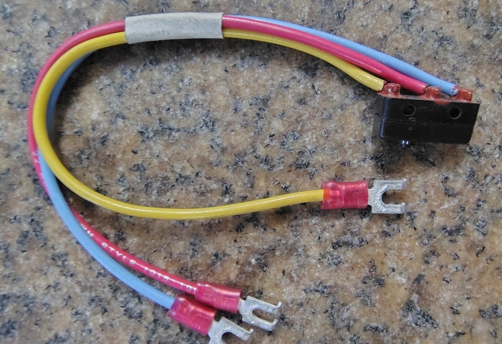 1SM429 SNAP ACTION SWITCH SUBMINIATURE WITH WIRE HARNESS