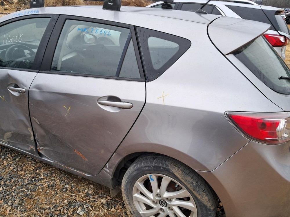 3 2013 Glove Box 4917555