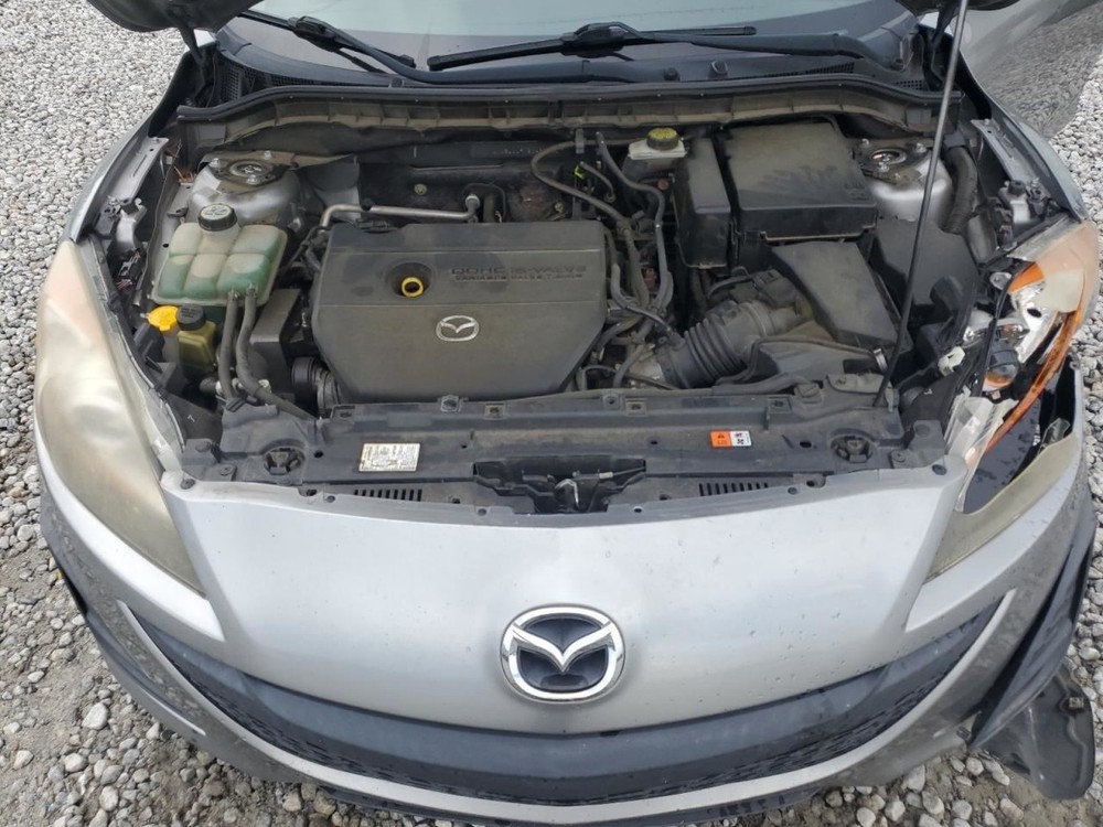 3 2011 Fuse Box Engine 4720804