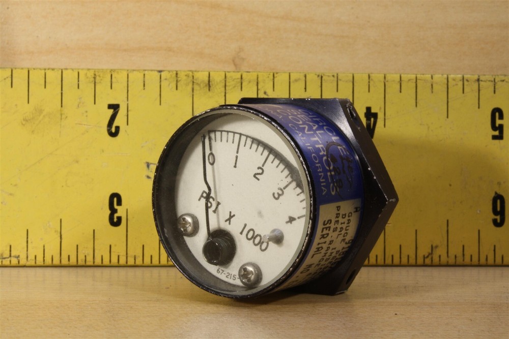 Circle Seal Controls GP12-105 Pressure Indicator