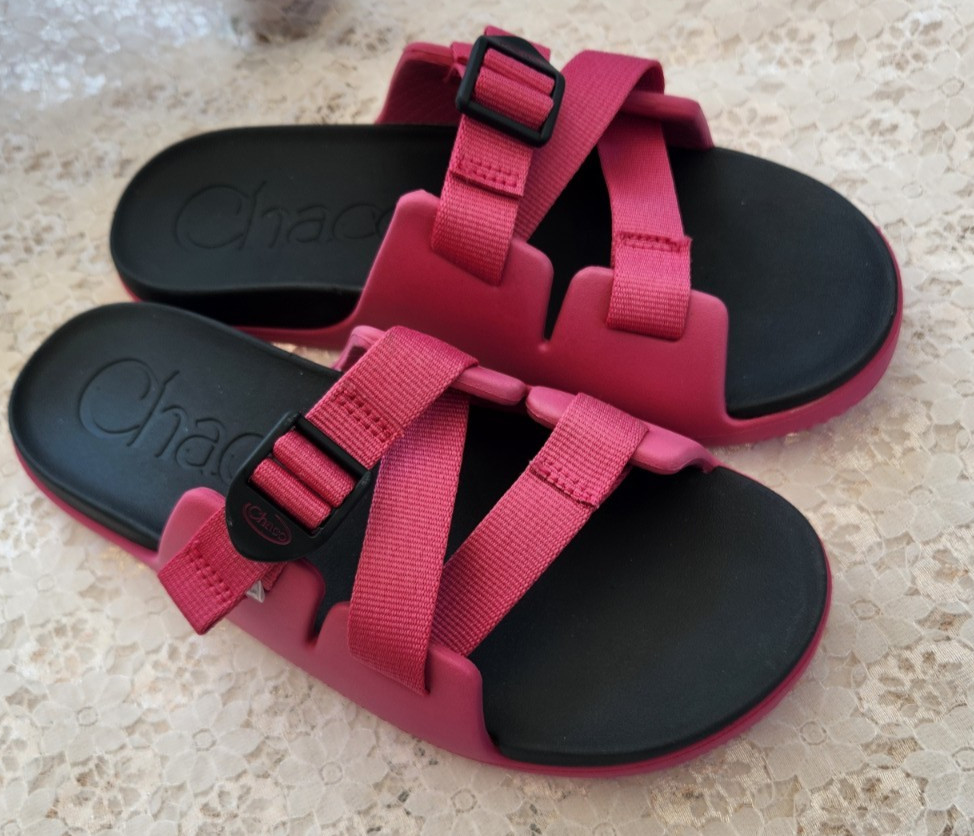 CHACO SANDALS, Magenta Pink CHILLO Slides, EURO 37 (women's 7.5 - 8)