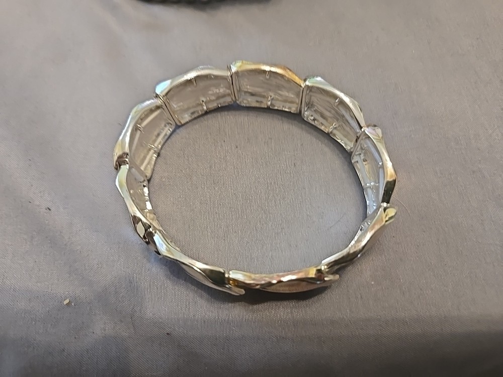6 Vintage Silver Tone Stretch Bracelets