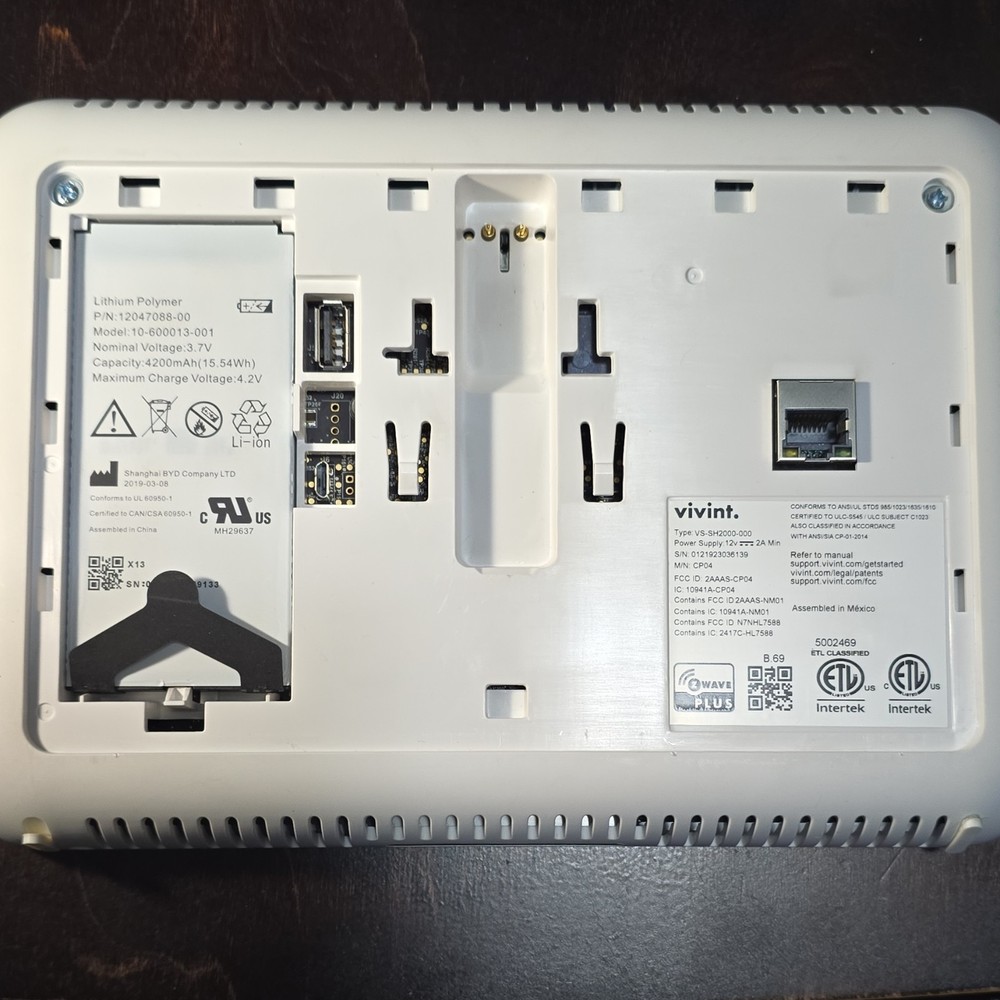 Vivint VS-SH2000-200 Smart Home Hub Control Panel with Switching Adapter