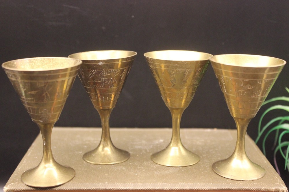 Brass Tea Pot Hinged Lid + 4 Goblets Indian Middle Eastern Service Set