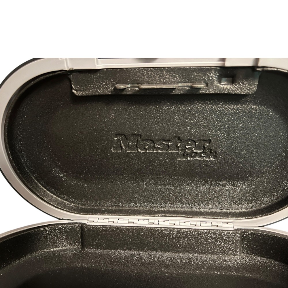 Master Lock Portable Personal Safe | Small Travel Lockbox | Combination Lock