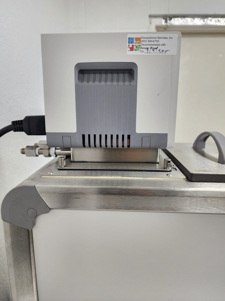 Thermo HAAKE A28 Chiller Recirculating Bath w/ SC100 Digital Controller, Working