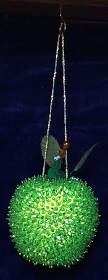 Cracker Box Inc Ornament Kit  Granny Smith Apple