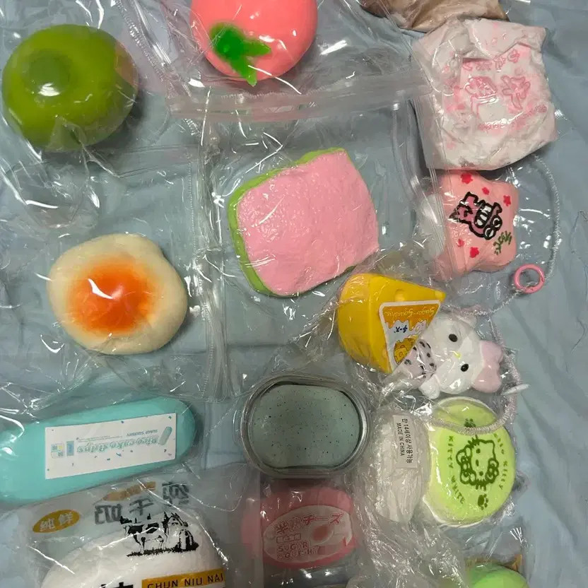Slangy Squeeze Toy Collection Official