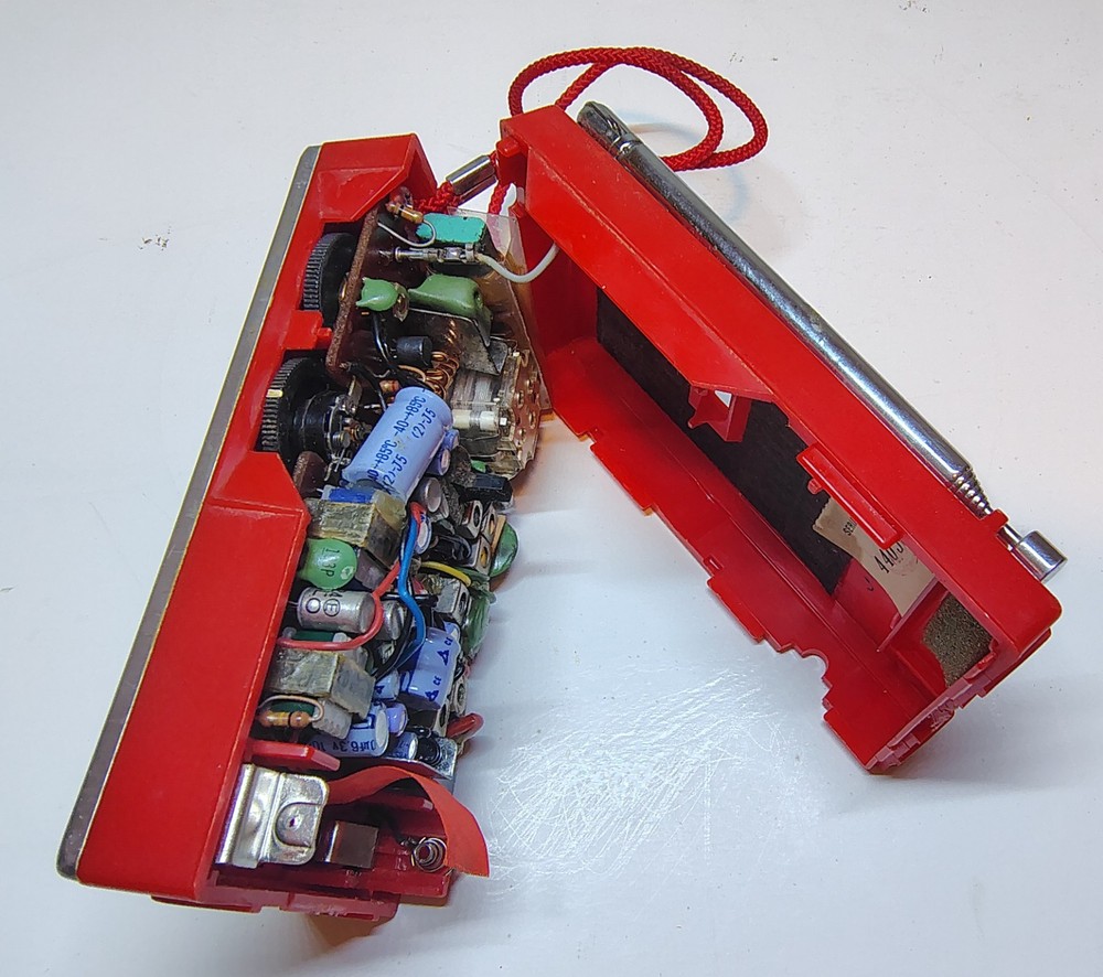 Panasonic RF-506 Transistor Radio Plays Good!