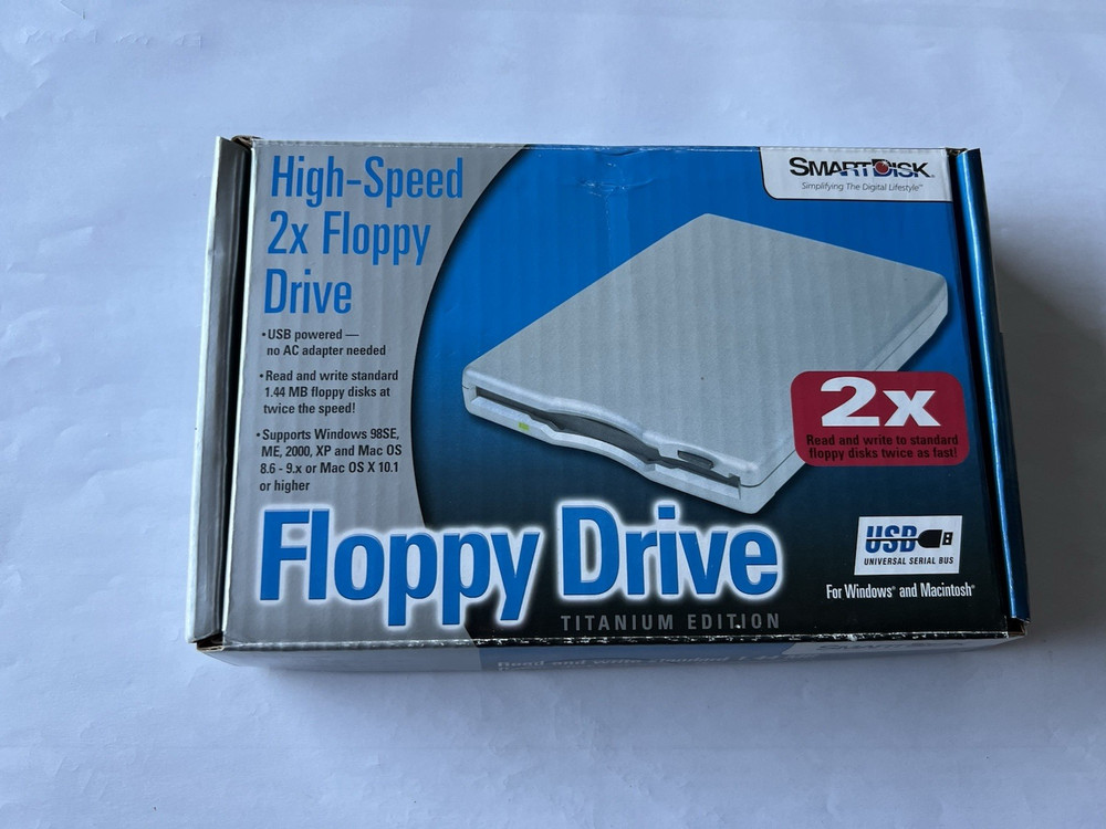 SmartDisk External USB Powered Floppy Disk Drive Titanium Edition Windows or Mac