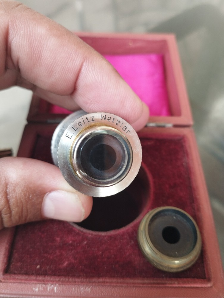 E.Leitz Wetzlar Condensar Microoscope