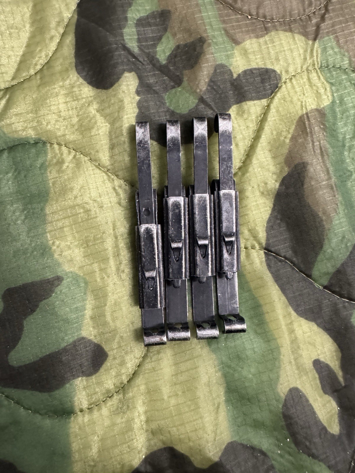Lot Of (4) USGI Military Alice Clips For Load Bearing Equipment Gl Pouches