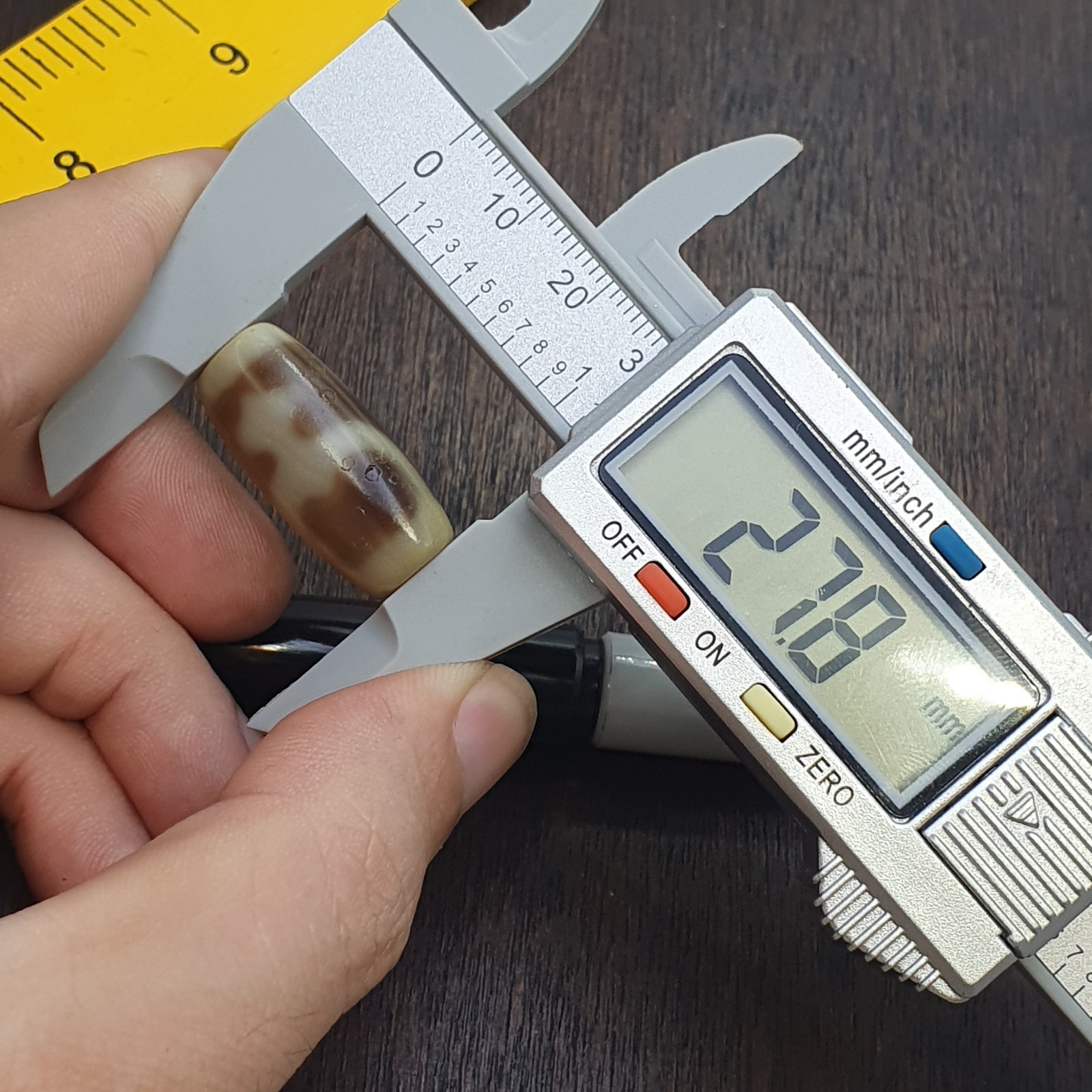 Old Tibetan Treasure Vase Eyes Pattern agate stone dzi bead amulet