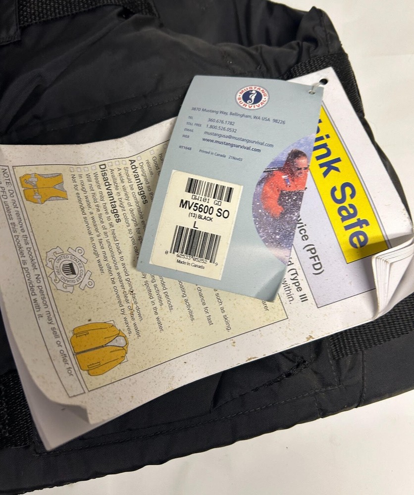 Stearns A Floatation Device(PFD)Model# MV5600 SO TYPE III LARGE BLACK
