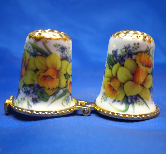 Birchcroft Needle Case -- Yellow Daffodils