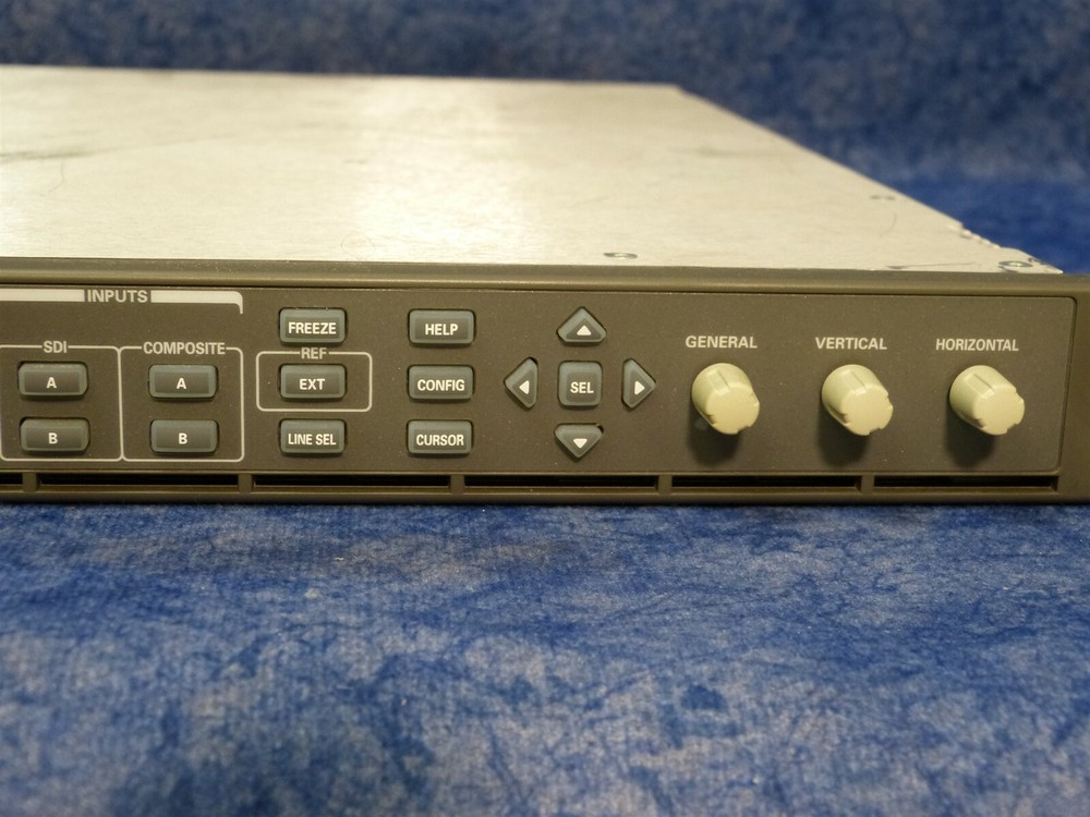 Tektronix WVR 7020 Multi-Standard Multi-Format Waveform Rasterizer (SH-13)
