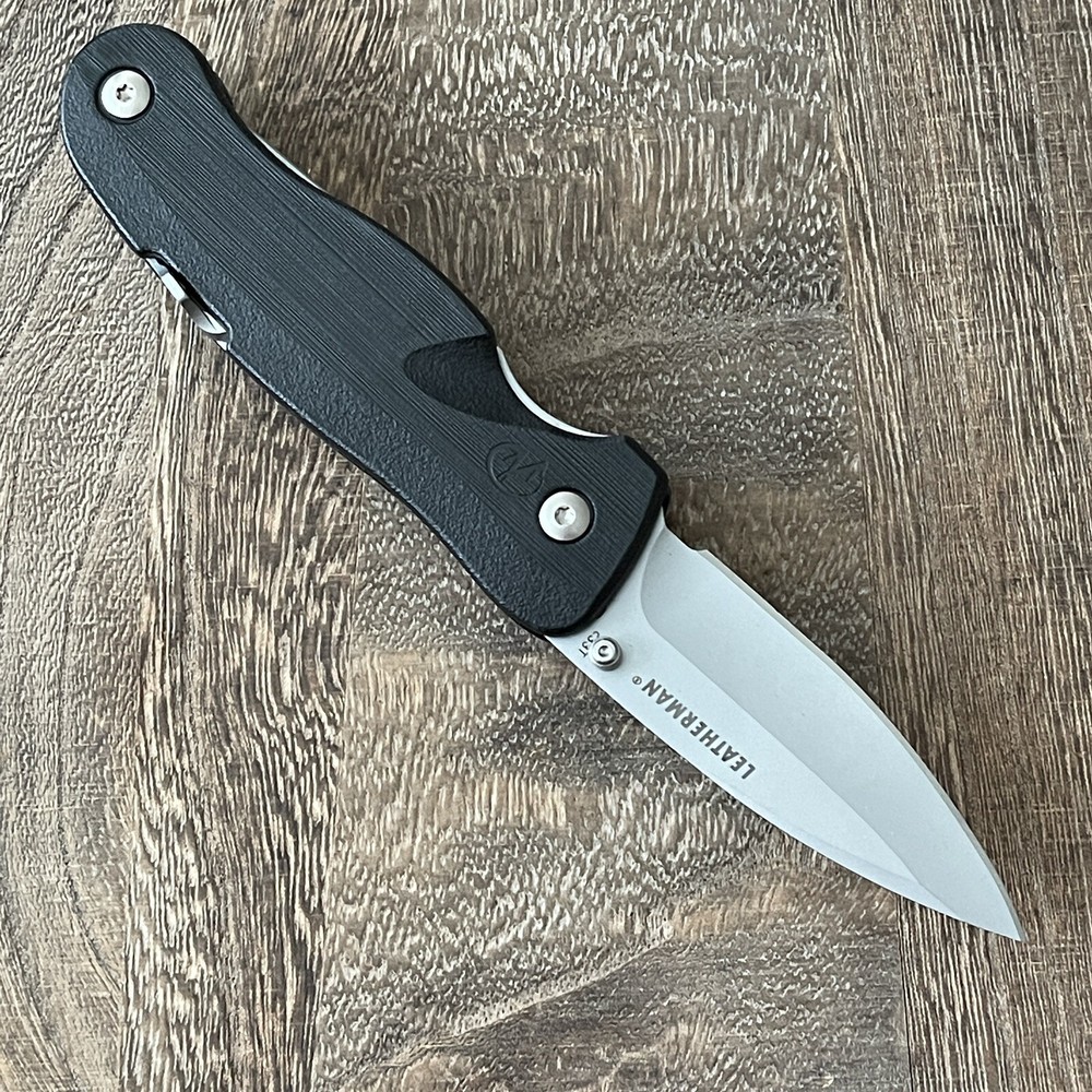 New, Leatherman Crater C33T knife multi tool