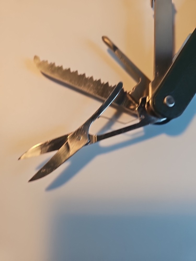 Gardener Pro 9 Function Multi Tool Pruning Shears