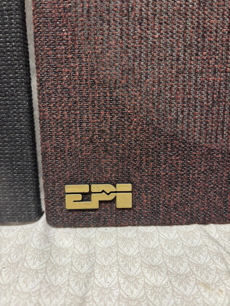 Two EPI Epicure 100 Grill Covers - Nice Badges - READ