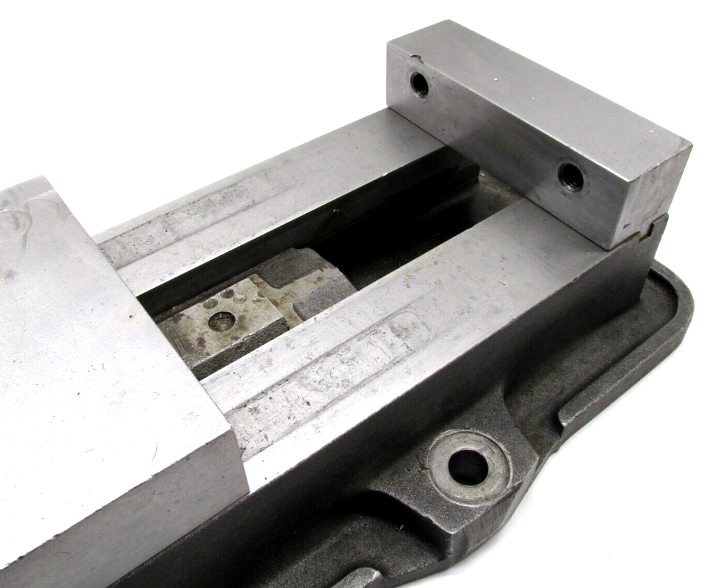 KURT ANGLOCK 6" MILLING MACHINE VISE - #D60