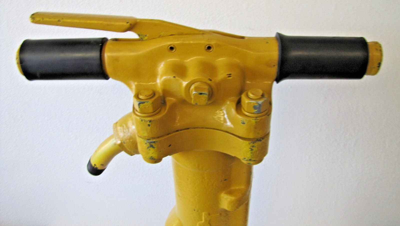 American Pneumatic Tools APT 180 Concrete Jack Hammer Breaker