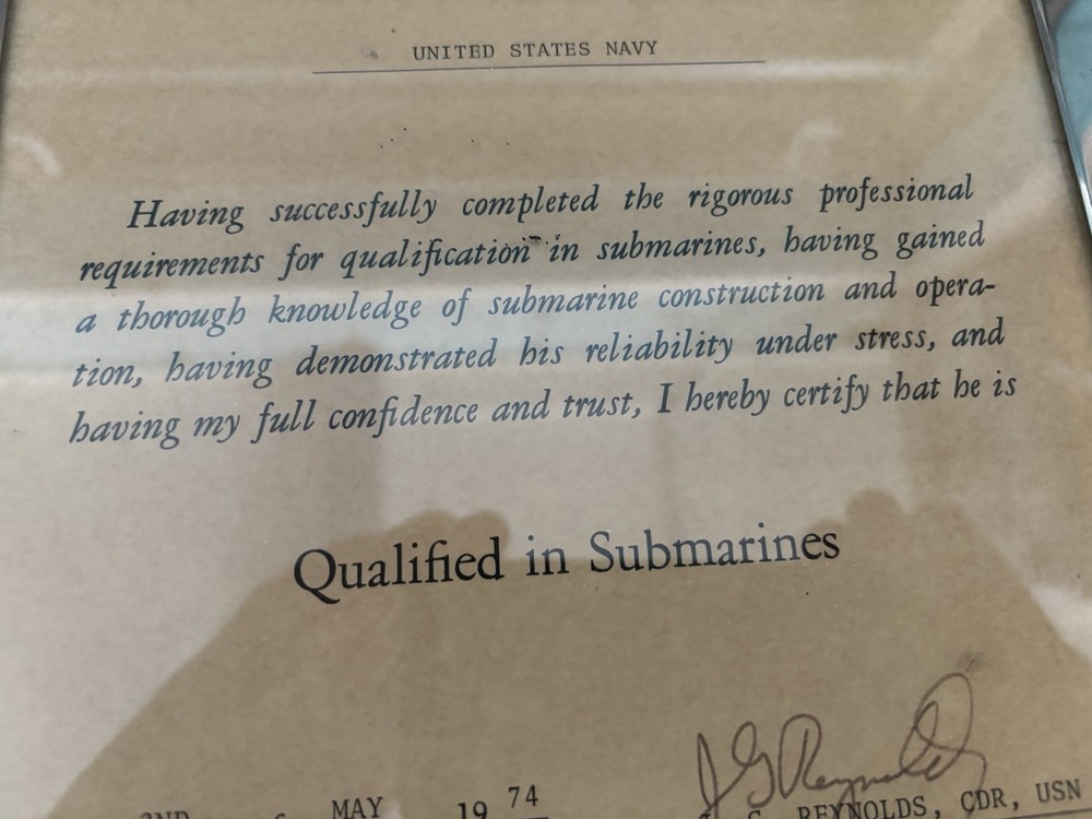 Submarine USS Pintado Qualification Certification & Mug.