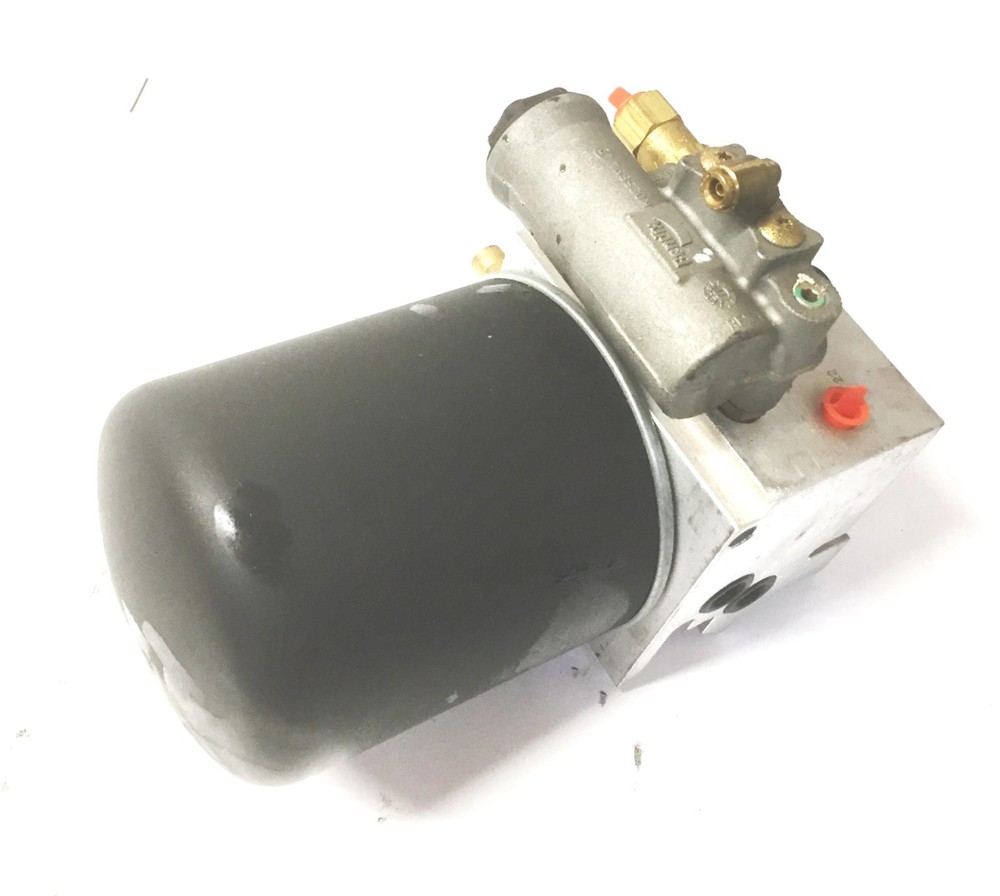 Bendix 12V Air Dryer Assembly 801145 NOS