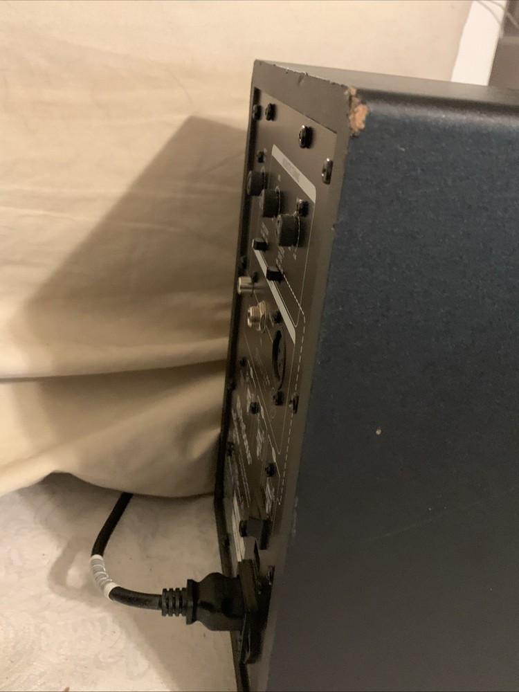 PreSonus Eris E5 2-Way 5-Inch Active Studio Monitors Pair E-5 Speakers Tested