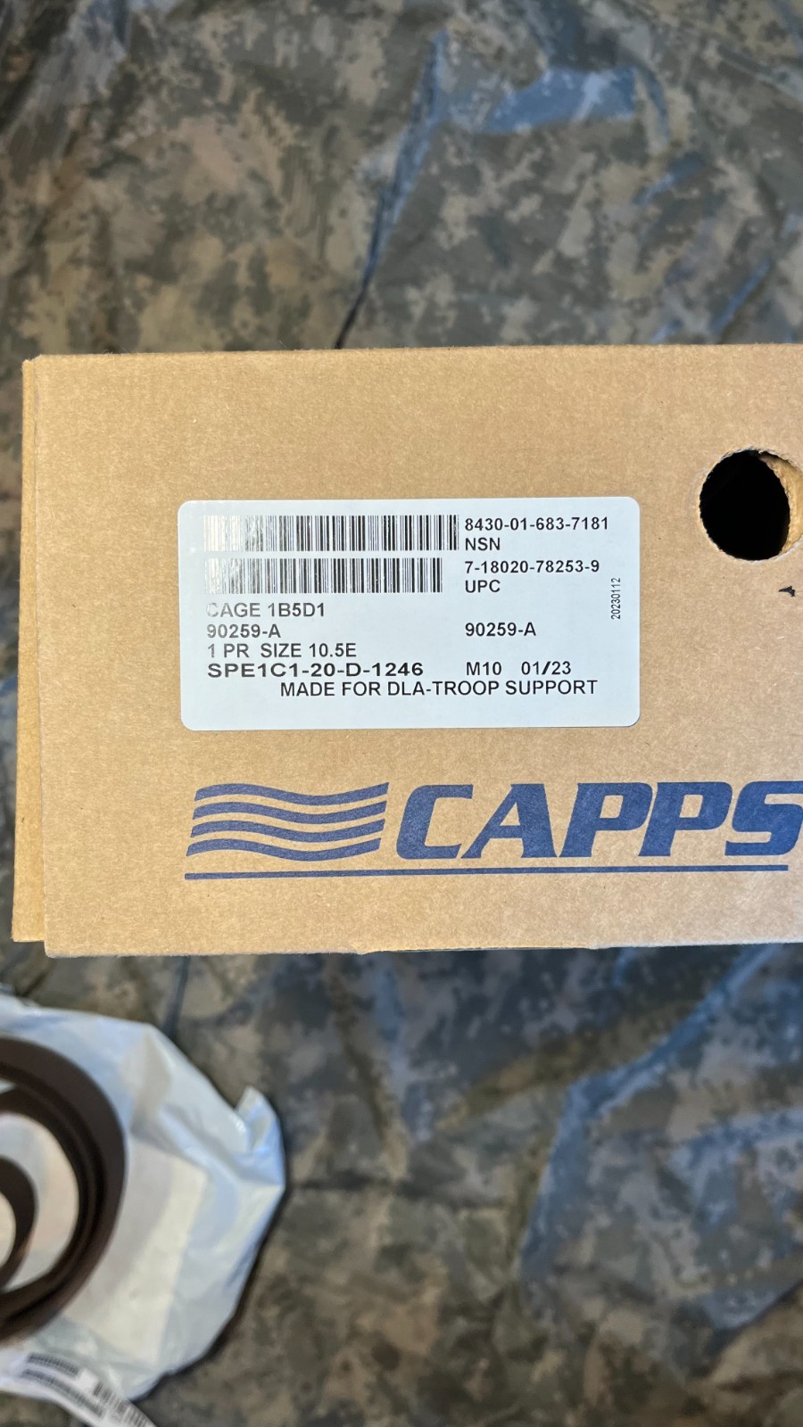 Army issue AGSU Military Service Uniform (NEVER WORN)