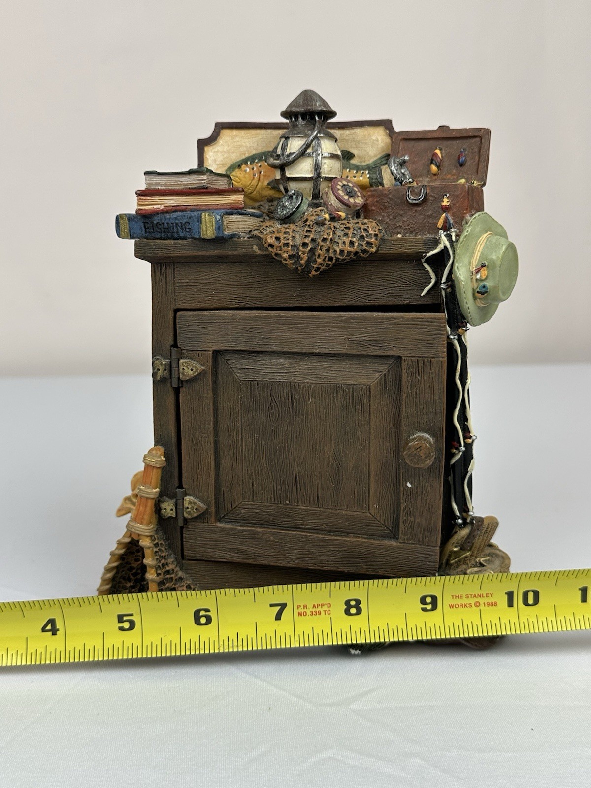 Gone Fishing Clock Figi 1999 Clock Works Rustic Cabin Fish Lantern