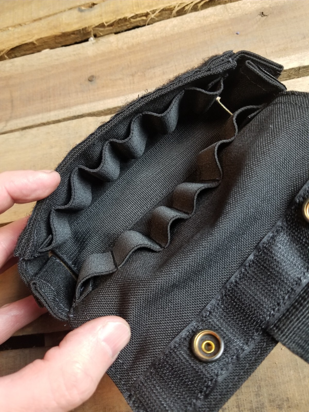 US Military TP11 Safariland 12 Rd Shotgun Shell Pouch 12 Ga w/ Molle Attachment