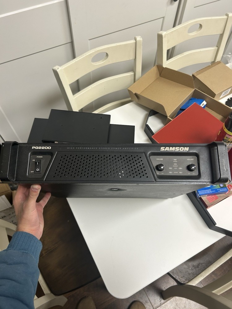 Samson Stereo Power Amplifier PG2200