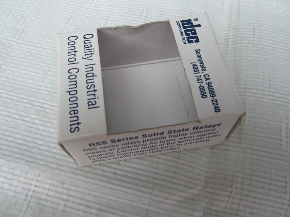 IDEC RSSDN-90A RELAY